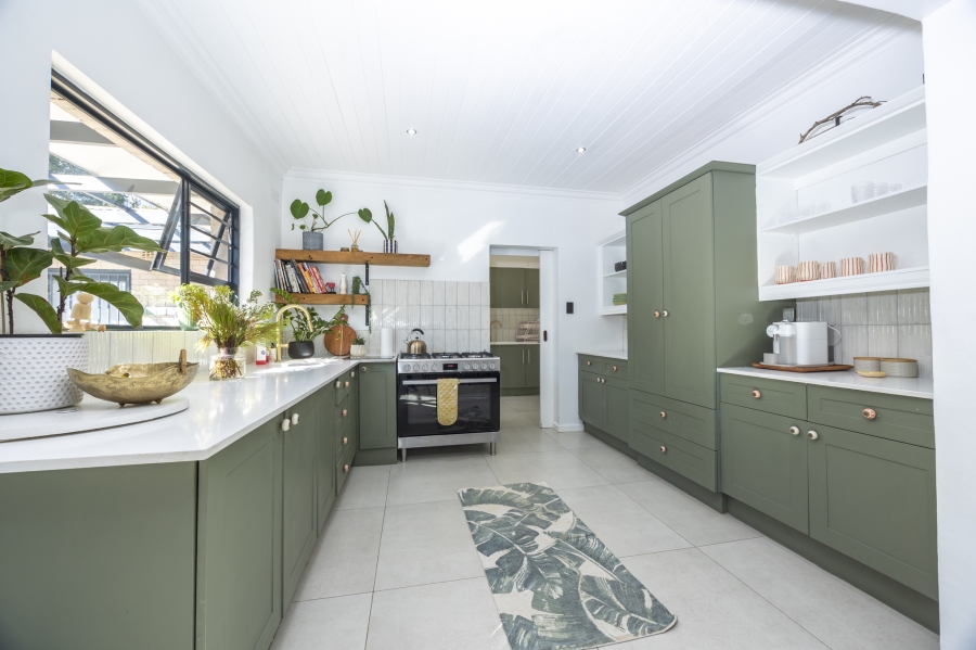 3 Bedroom Property for Sale in Kenridge Western Cape